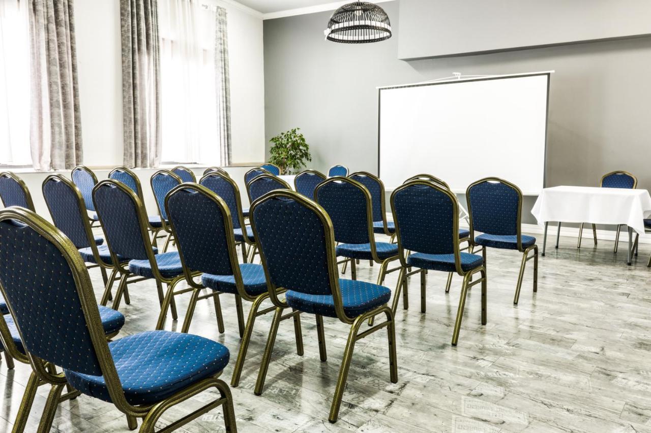 Hotel Opera Tarnowskie Góry Dış mekan fotoğraf