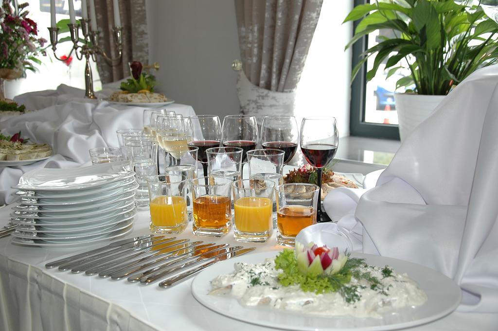 Hotel Opera Tarnowskie Góry Dış mekan fotoğraf