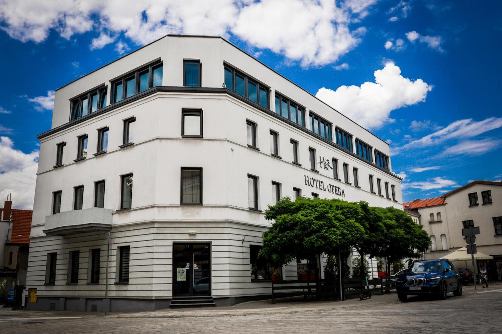 Hotel Opera Tarnowskie Góry Dış mekan fotoğraf